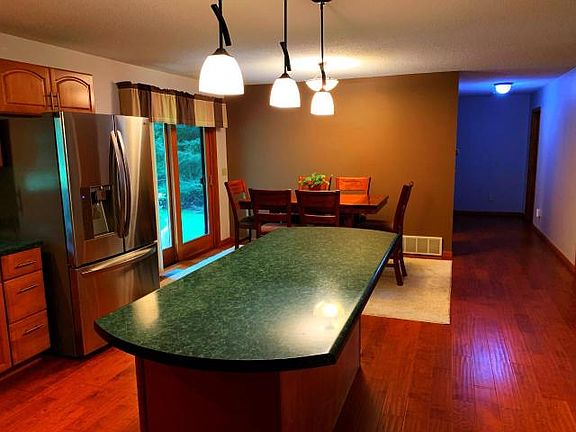 3rd image of 2079 Margaret Dr