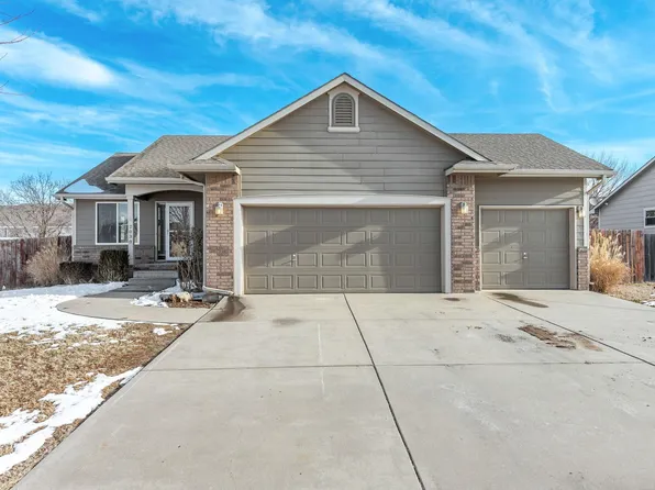 2030 E Brookstone St, Derby, KS 67037