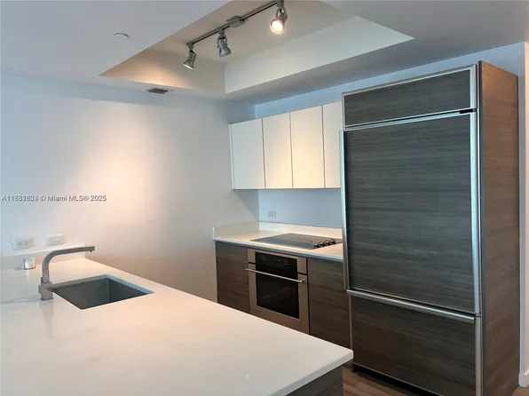 1100 S Miami Ave #1604, Miami, FL 33131