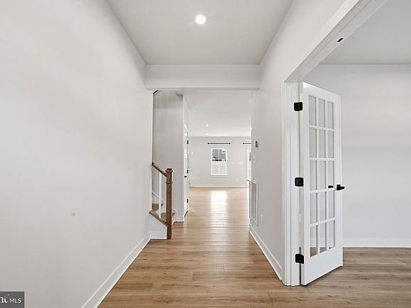 2nd image of 216 Perrys Retreat Blvd