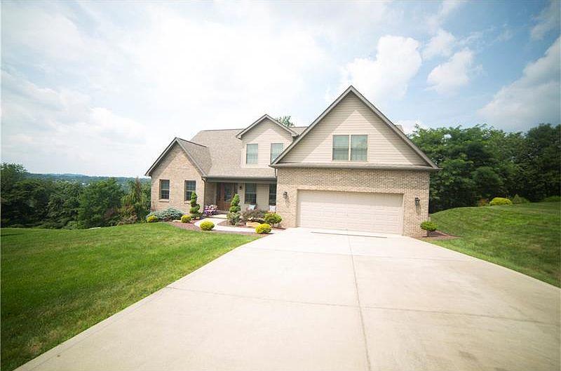 1st image of 131 Orchard Dr