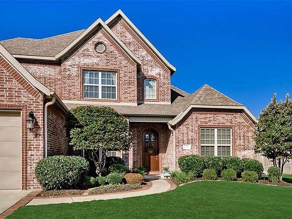 Pretty Landscaping Punctuates the entrance...