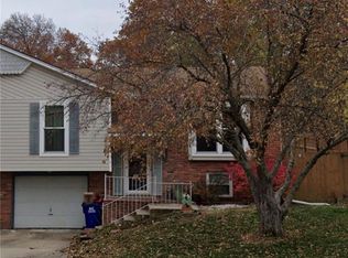 10917 W 49th St, Shawnee, KS 66203