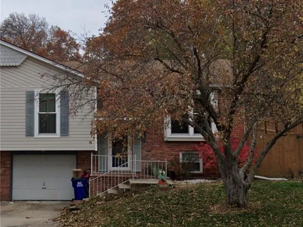 10917 W 49th St, Shawnee, KS 66203