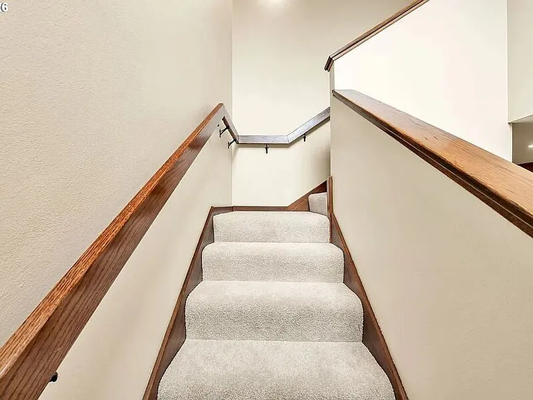 574 Wimbledon Ct — Photo 10