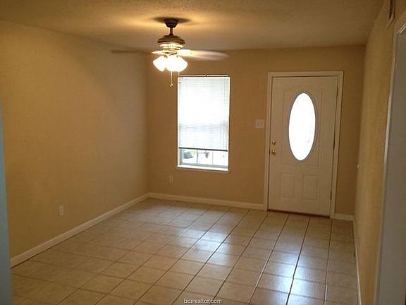 2nd image of 1133 Georgia St