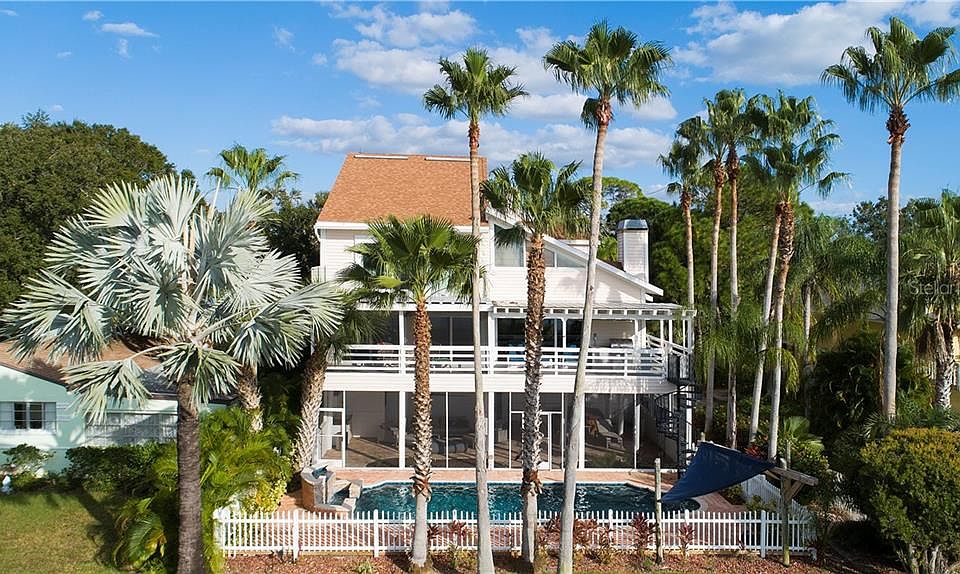 1st image of 545 Gulf Dr