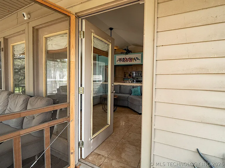 3684 Comanche Dr — Photo 12