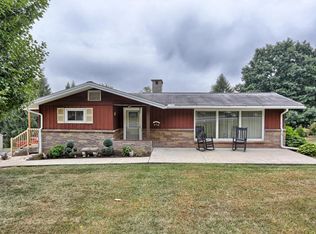 268 W Swartzville Rd, Reinholds, PA 17569