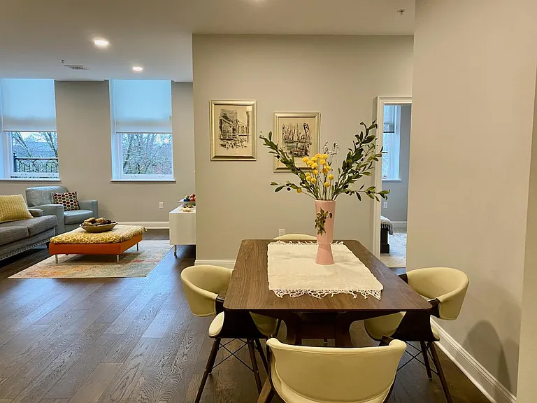 77 Van Dam St #302 — Photo 15