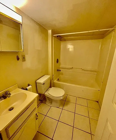340 North St #5 — Photo 6