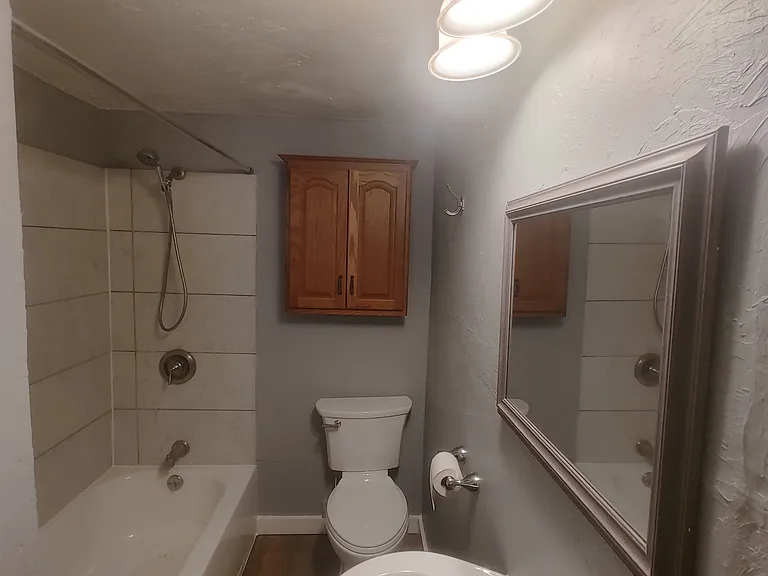 1013 Elm Ave #D — Photo 4