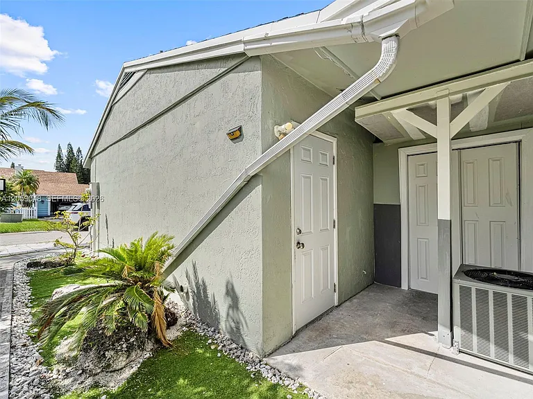 1378 Osprey Ct — Photo 25