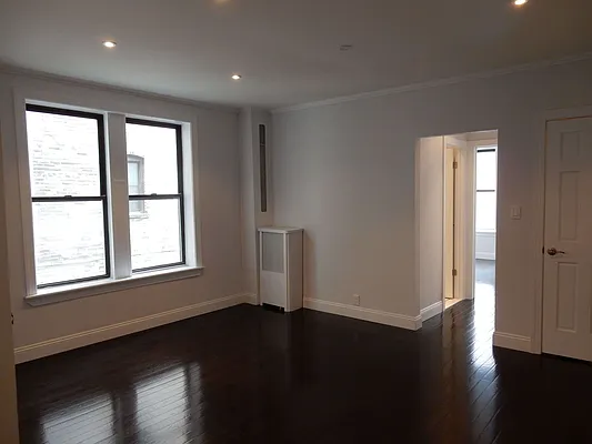 Rented by Aimee Grodanz, LREB | media 17