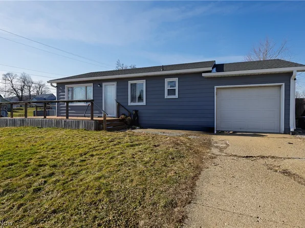 131 E Mill St, Gnadenhutten, OH 44629