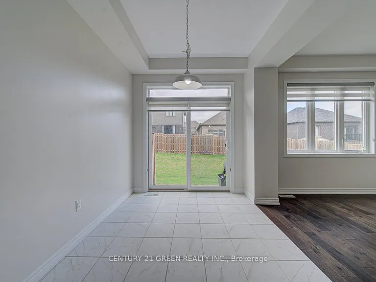 30 Baker Ln — Photo 15