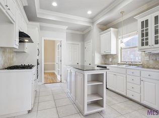 10201 Chestnut Oak Dr, Baton Rouge, LA 70809