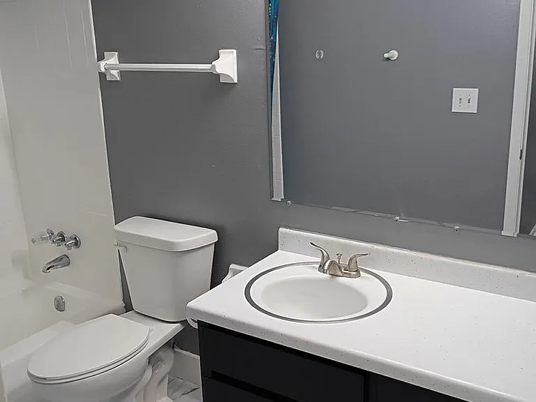 Sation Hills Apartments in Kenosha, WI — Photo 7