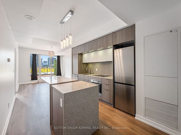 3rd image of 170 Sumach St #907