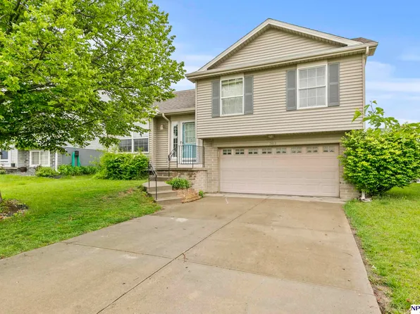 7864 Redick Ave, Omaha, NE 68122