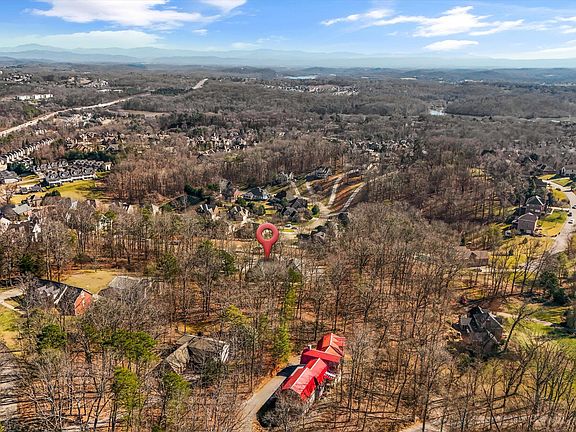 2nd image of 415 Laurel Ridge Ln