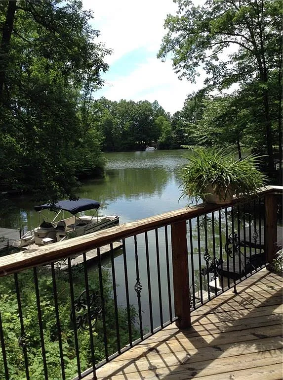 1758 S Mount Nebo Rd photo 1