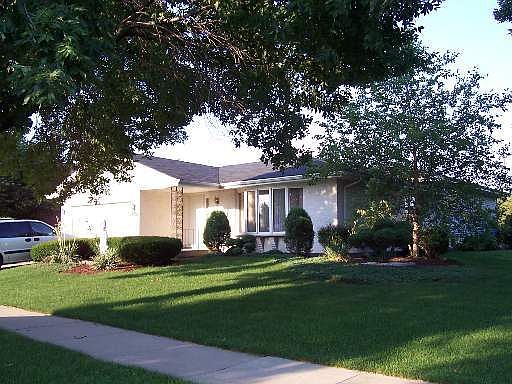 1st image of 15141 S Royal Georgian Rd