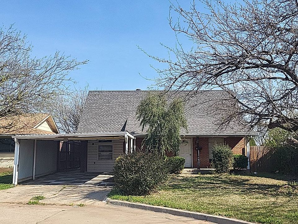 1st image of 715 Harmon Cir