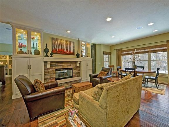 3rd image of 4824 Maltese Ct
