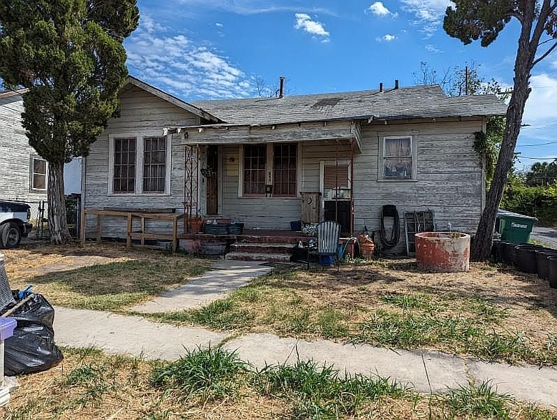 1st image of 306 Nika St