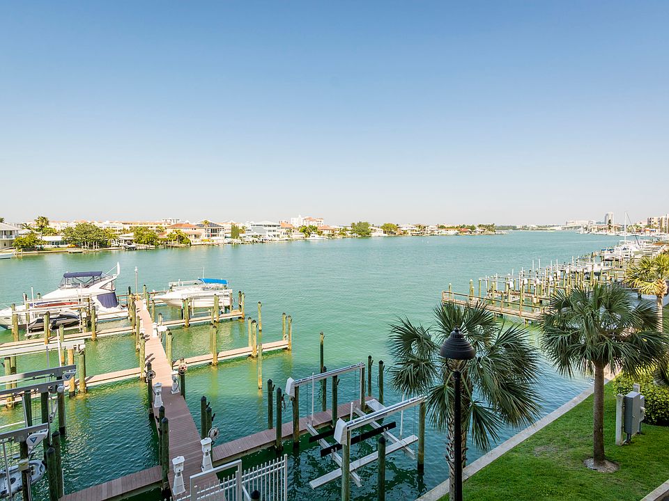 1st image of 530 S Gulfview Blvd APT 306