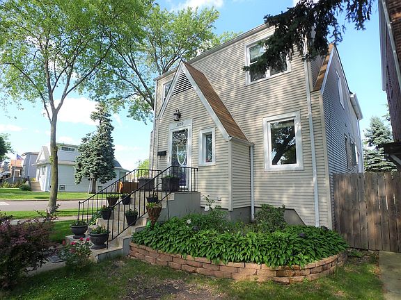 2nd image of 3059 N Osceola Ave