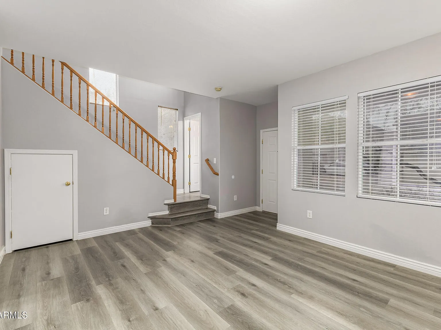 3 bed, 2.5 bath, 2024 sqft, $2,295 — Photo 4