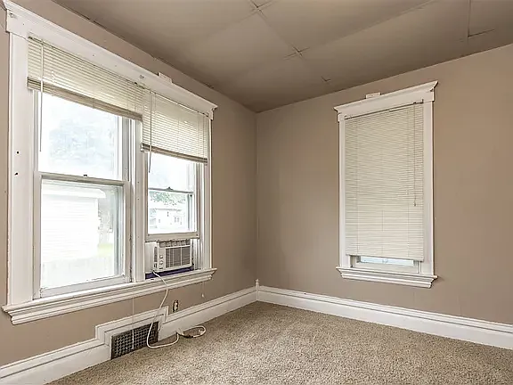 1316 Main St #1 — Photo 4