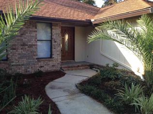 305 Williamsburg Dr, Gulf Breeze, FL 32561