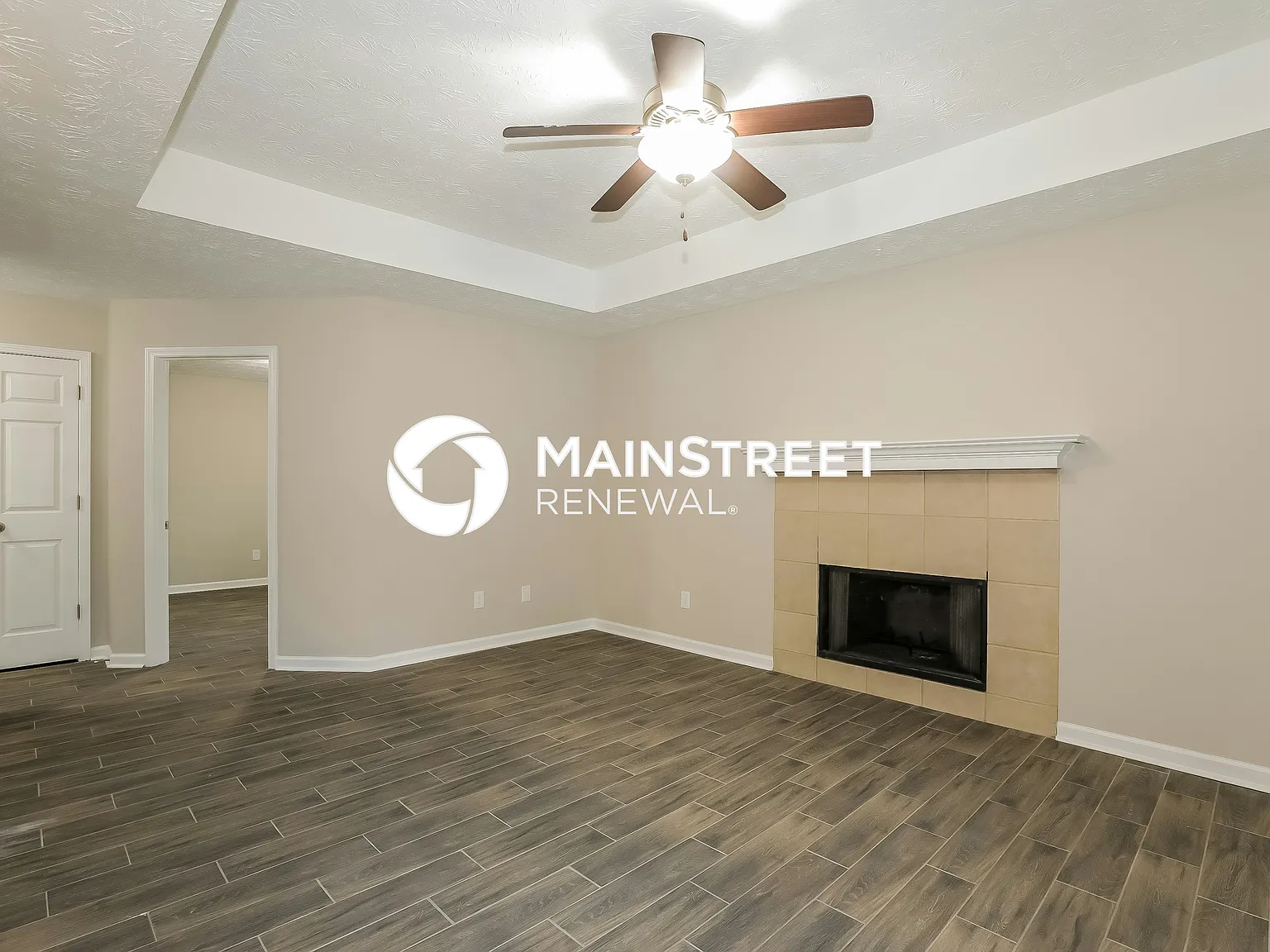 1050 Overlook Dr — Photo 3