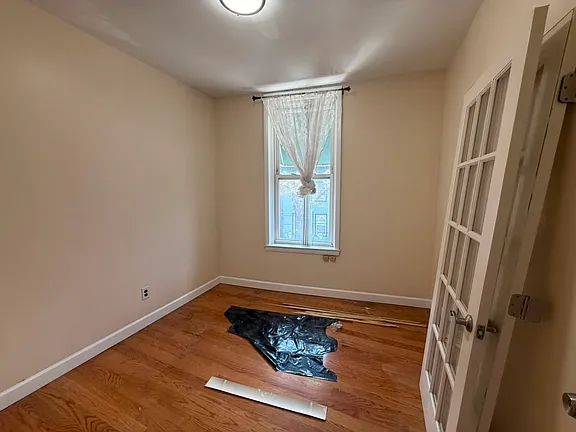 145 Elm St #2 — photo 3 of 6