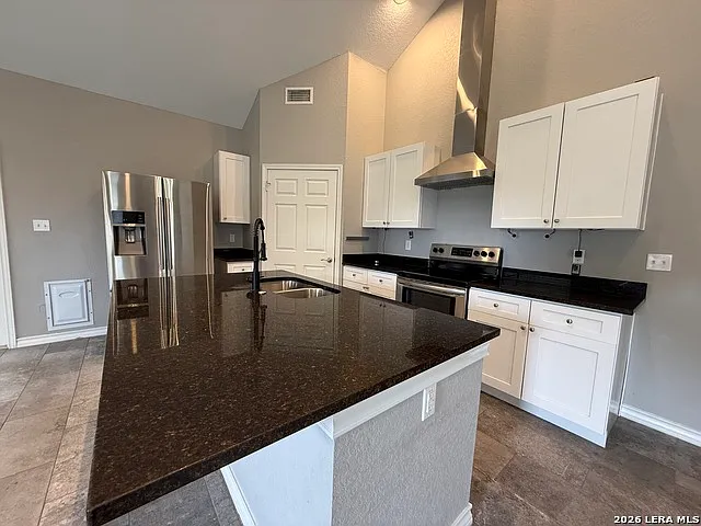 3 bed, 2.0 bath, 1276 sqft, $2,500 — Photo 4