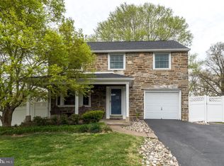 46 Meetinghouse Ln, Springfield, PA 19064