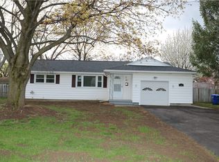 61 Verstreet Dr, Rochester, NY 14616