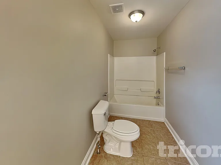204 Cole Ct — Photo 9