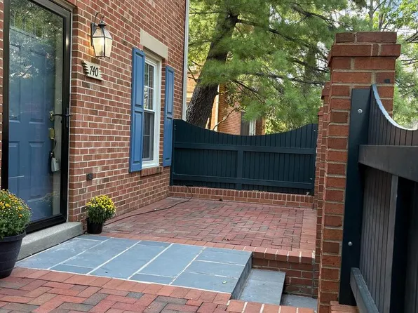 740 N Vermont St, Arlington, VA 22203