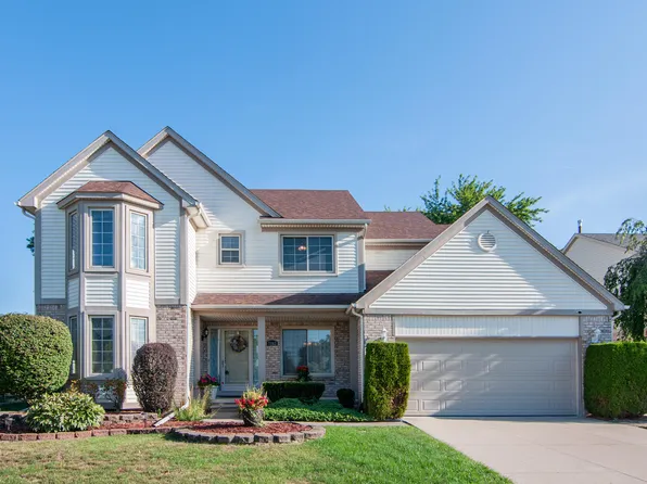 7162 Fox Woods Dr, Canton, MI 48187