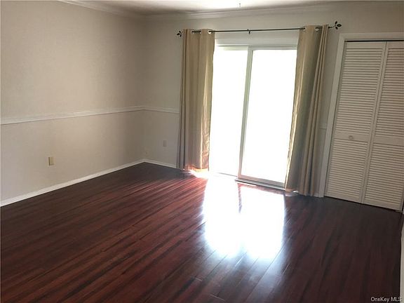 3rd image of 533 Fox Run Ln #4D
