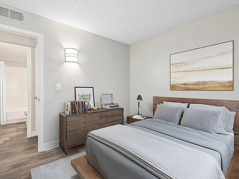The Peaks on 4th Apartments — Photo 9