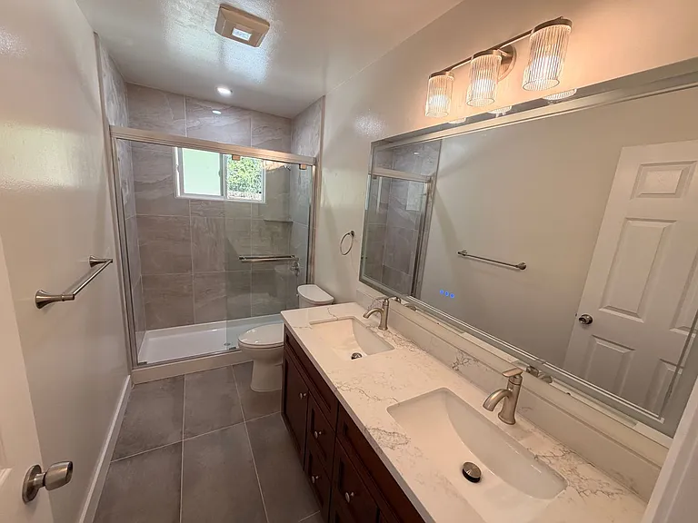 EBN T 10121 — Photo 25