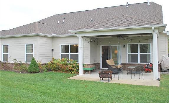 3rd image of 6055 Yellowstone Dr