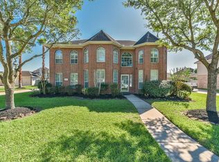1010 High Ridge Dr, Friendswood, TX 77546