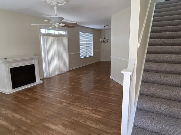 1133 Grace Hill Dr, Virginia Beach, VA 23455