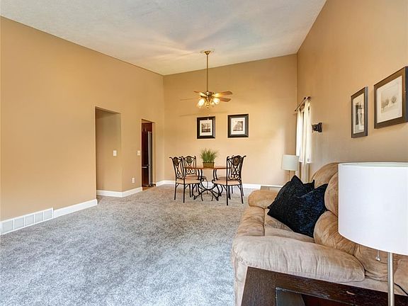3rd image of 7202 S Churchill Pl